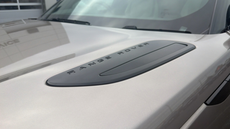 Land Rover Range Rover Velar 2.0 D200 Edition 5dr Auto Diesel Estate